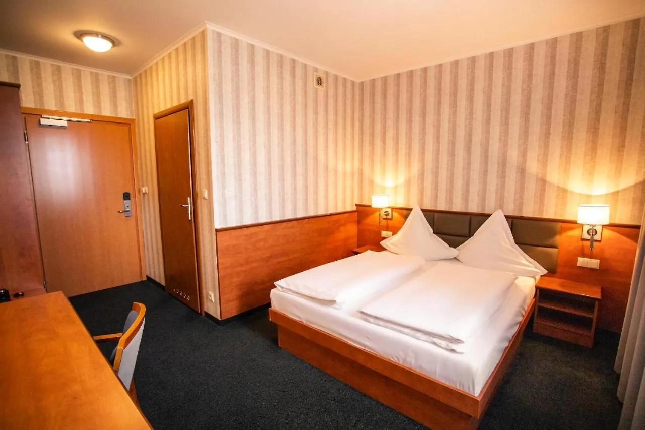 Premium Hotel Bacero Вроцлав
